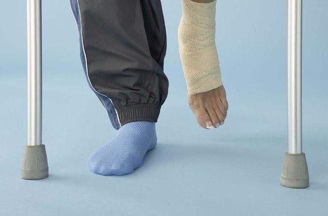 一个跛脚男人的心酸人生