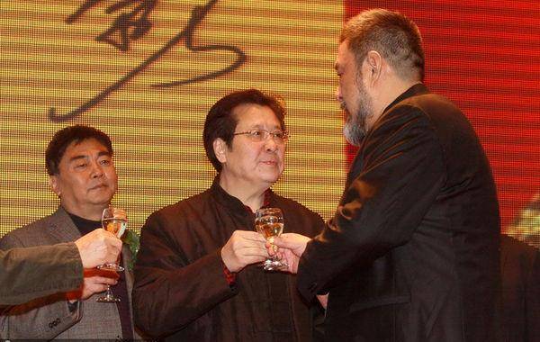 94版央视《三国演义》刘关张三兄弟今何在?