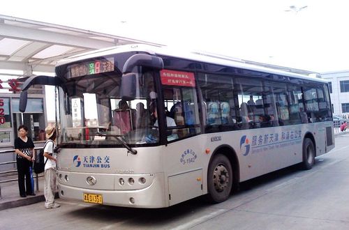 天津公交,又称天津公共交通,所属公司包括天津市轨道交通集团,天津