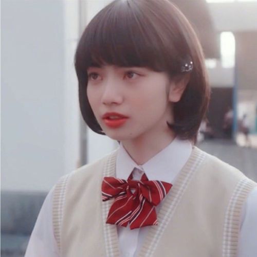 日本女明星小松菜奈甜美发型图片(7)