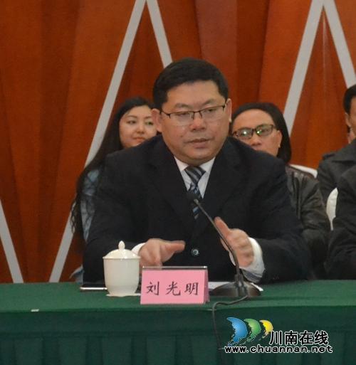 泸州市龙马潭区委书记,泸州长江经济开发区党工委书记刘光明