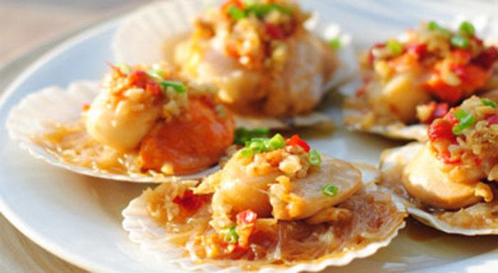 蒜蓉红椒蒸扇贝