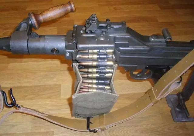 武器专栏法国aa52机枪