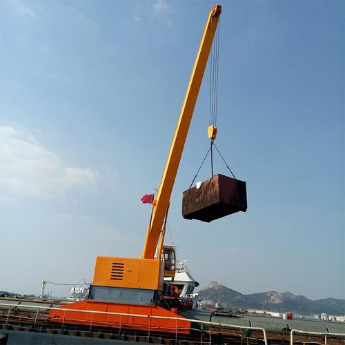 船用起重机定制港口门座式起重机液压旋转伸缩臂船吊