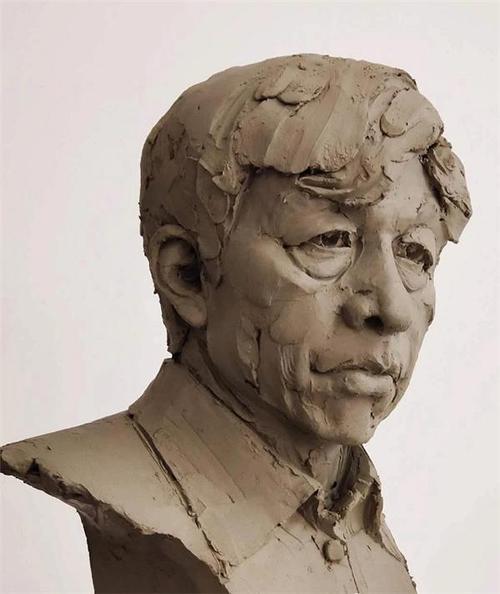 作品分享: 田跃民,中国著名雕塑家,画家,第二届南京青年奥林匹克运动