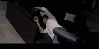 五个男人租了间阁楼专门偷情,然后事情搞大了