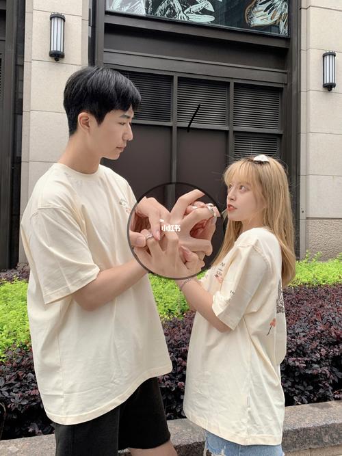 教程_拍照姿势_p图_情侣照_戒指_贴纸_t恤_摄影_摄影技巧