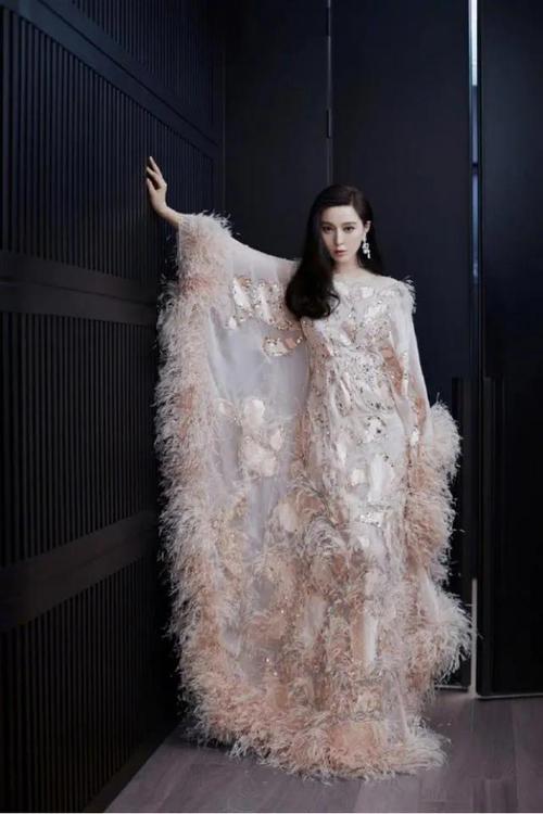 范冰冰那些惊艳众人的红毯造型