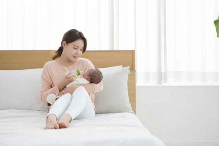 铃铃的小宝宝刚刚三个月,有了家庭以后,这位就是个无事不登三宝殿的