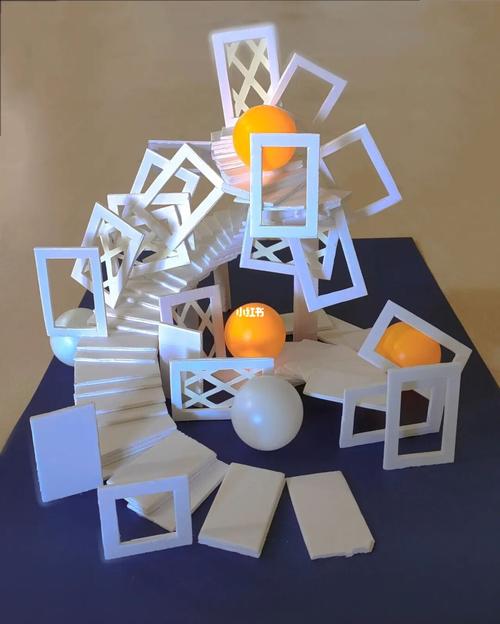 大一立体构成作业_立体构成_手工制作_贺卡_纸雕_立体