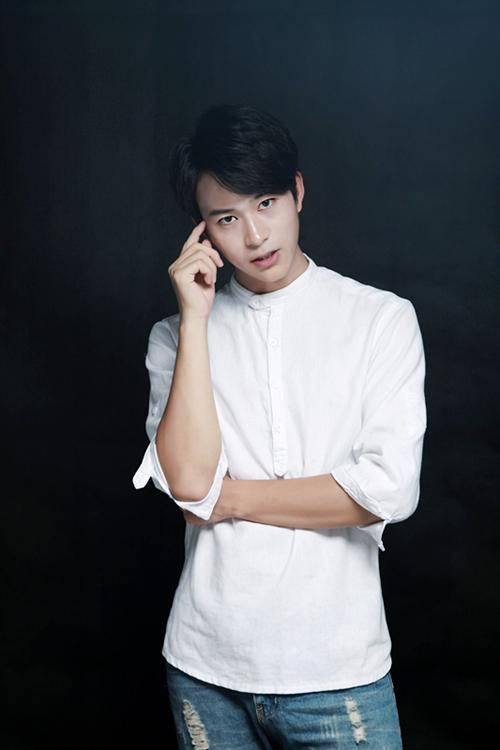 文鸿毅最新电影《轮回日》即将上映