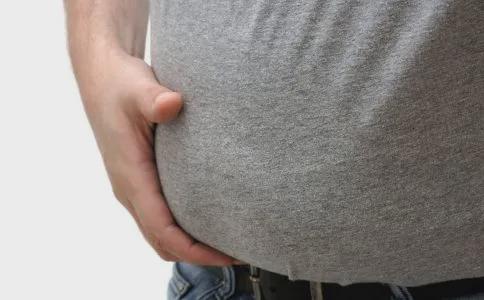 腹部变大