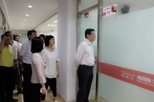济宁市委常委,统战部部长,济宁高新区党工委书记白山带领济宁高新区