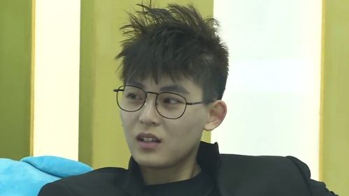 周晨晞盛赞杨馥宇勇气惊人 坦言最怕昆虫暴露胆小属性