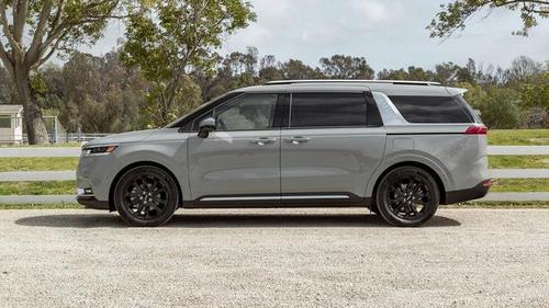 2022款起亚嘉华:一款会让你放弃悬着7座suv的mpv