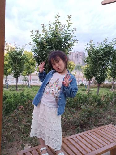 奋发图强 神墨小学员 邵子馨