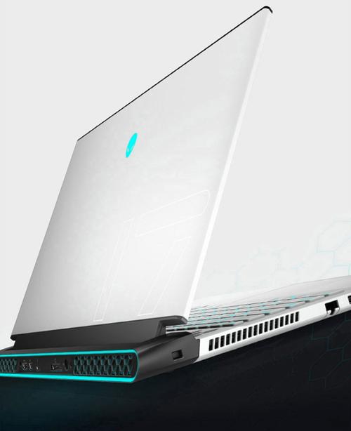 alienwarem15m17r4游戏本为你带来赛场精彩时刻