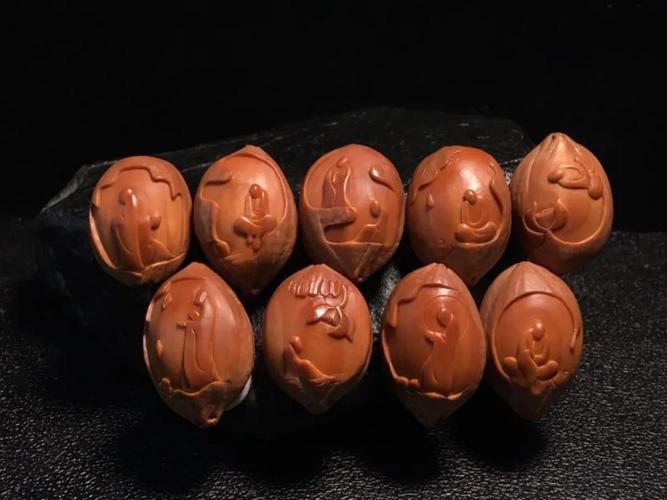 橄榄核雕刻无面佛有什么寓意?戴无面佛手串好不好?