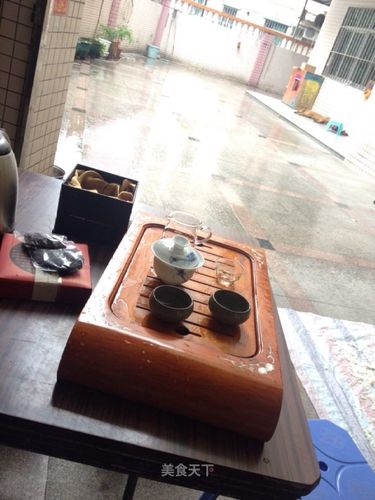 雨天喝茶原来是那么的悠哉!悠哉!