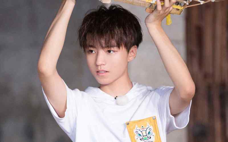 王俊凯高能少年团图片桌面壁纸