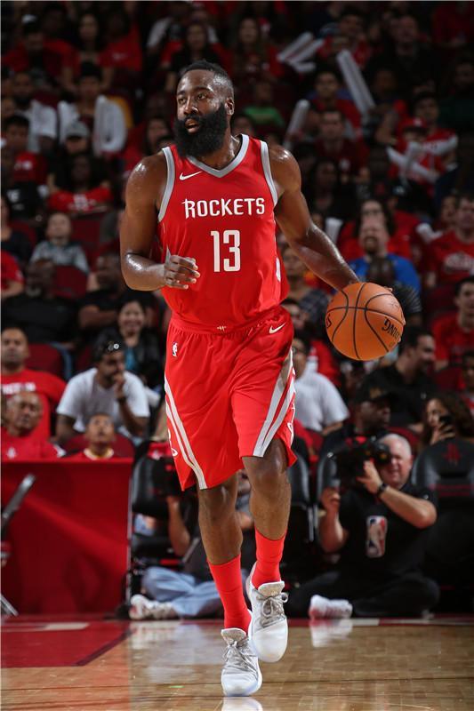 213次!哈登一技能持续升级,这对火箭队或许也是好兆头?