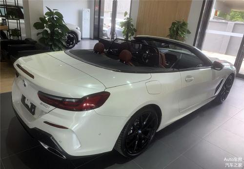 简洁的造型 大气的运动感 宝马840i敞篷轿跑版实车