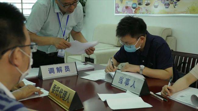 完善"大数据 网格化 铁脚板"治理模式,实现法官进网格覆盖率100%,指导