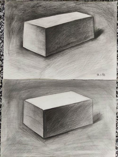 高段班素描《石膏长方体》3月14日下午