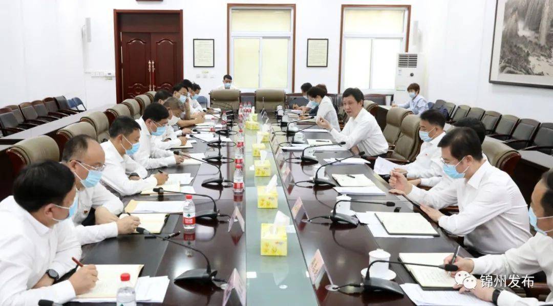 赵恒心,王丽娟出席会议.