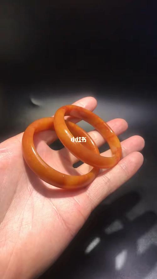 金丝玉杜热红戈壁料手镯_手镯_时尚_配饰_首饰