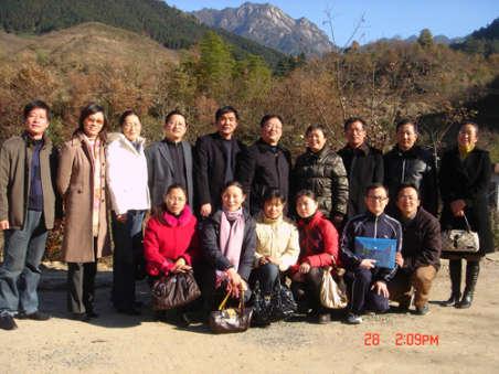 屯溪四中政史地组赴黄山区二中开展校际交流活动