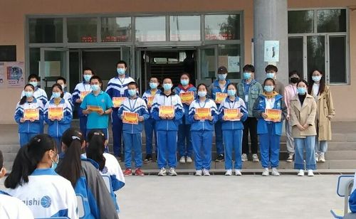 七师胡杨河市第七师一二三团中学2021届九年级第一次月考总结暨表彰