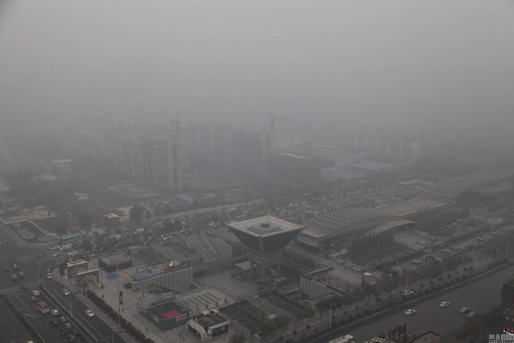 西安雾霾笼罩 自供暖以来连续3天污染天气