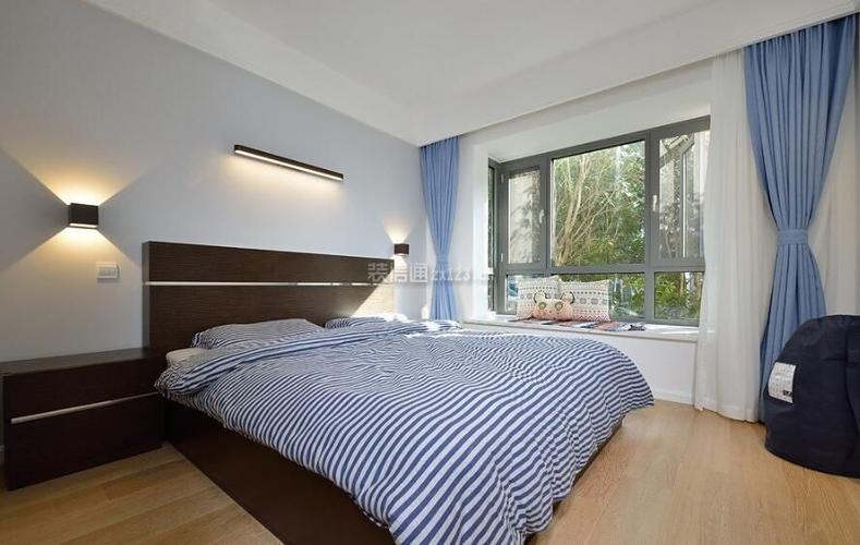 台式风格主卧室壁灯装修效果图赏析