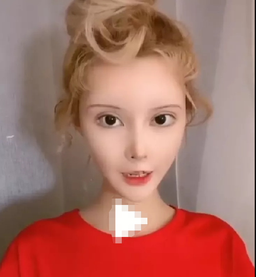 "真人芭比"迪丽拉到底长啥样?看到她的素颜直播,网友:这么好看!