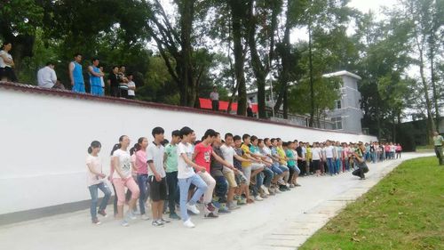 雄赳赳,气昂昂--龙冈中学义务教育均衡发展之军训篇