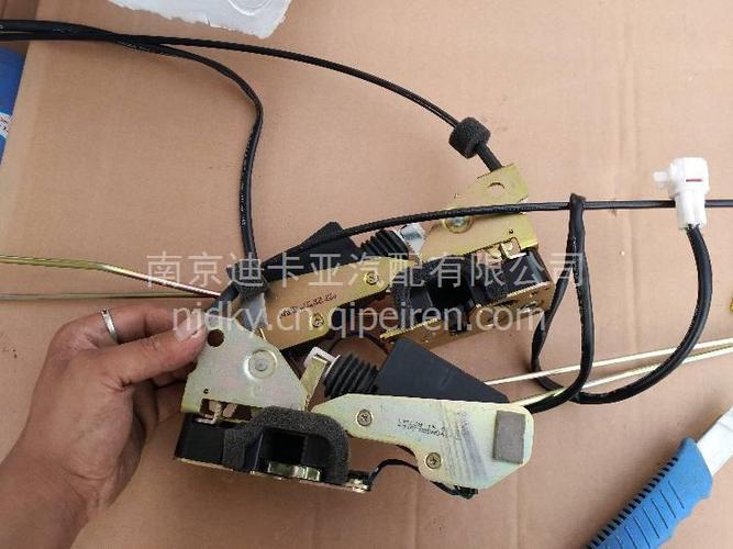 一汽解放jh6电动车门锁块总成左右6105025ab45c00c左