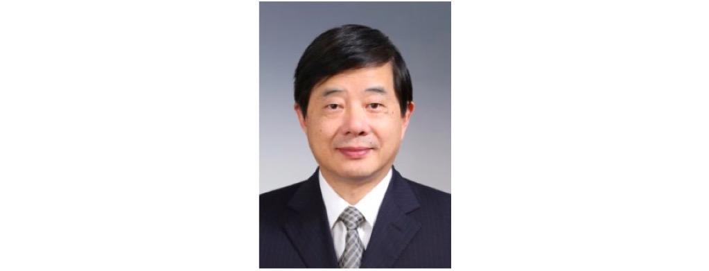 汉族,上海市人,1984年7月加入中国共产党,1984年8月参加工作,中央党校