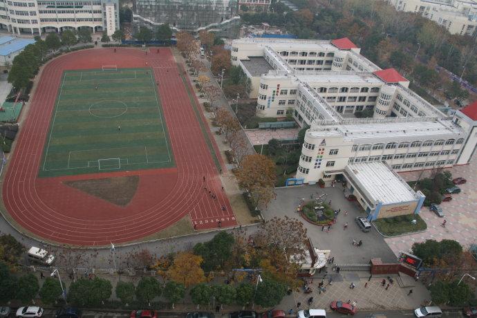 三角湖小学全景