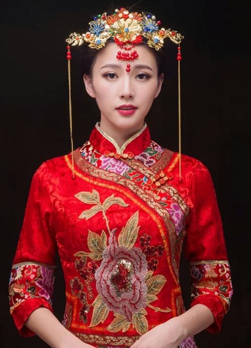 旗袍2015新款秀禾服新娘礼服红色中式复古敬酒服秋嫁衣结婚龙