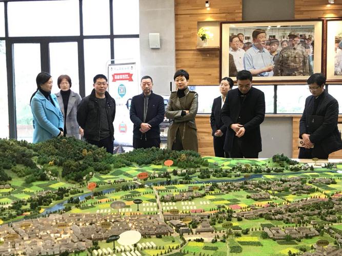 芦山县委副书记代理县长杨俊赴龙门镇调研