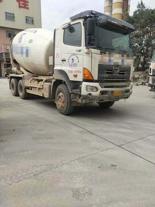 出售2016年日野700大12方搅拌车