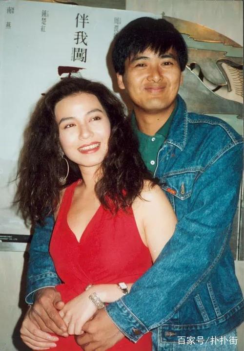 在上个世纪八九十年代港台娱乐圈美女如云的境况下,钟楚红与关之琳