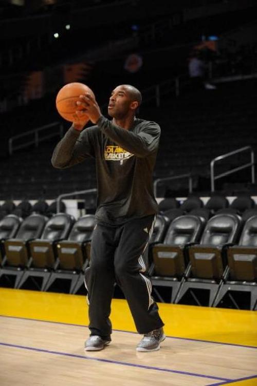 科比勤奋训练追求卓越