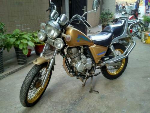 出嘉陵150太子—西安摩托电动自行车