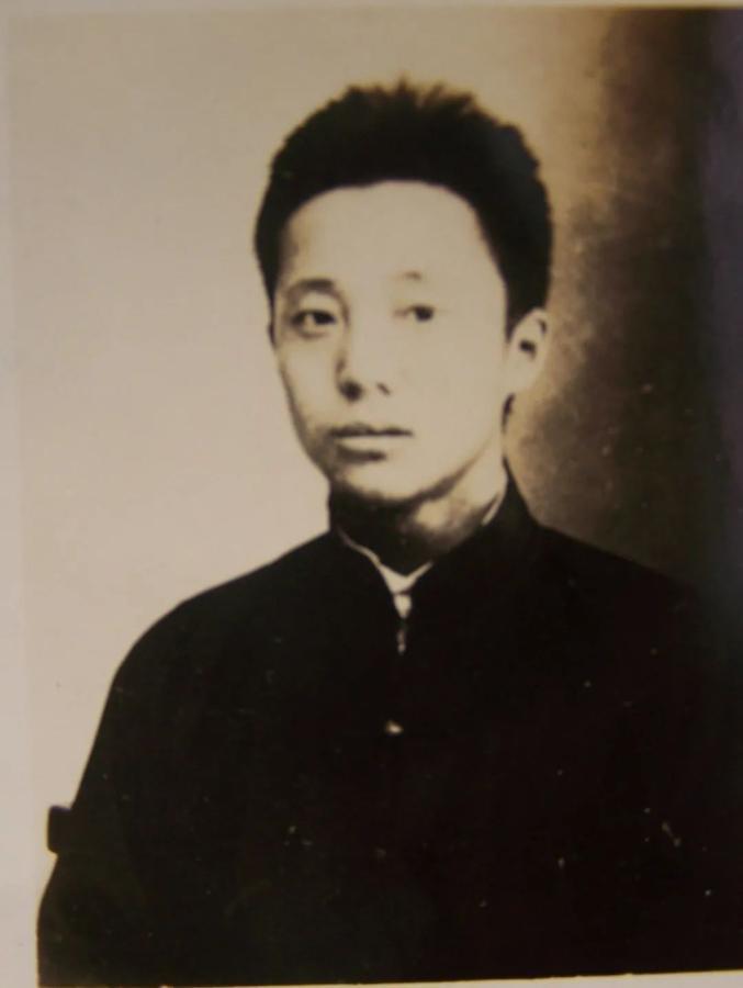 在沂水党的创建过程中,李清漪和王敬斋是最初的组织者.