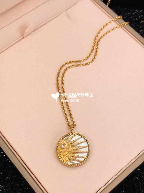 dior日月星辰双面项链_项链_迪奥怎么样_dior_时尚
