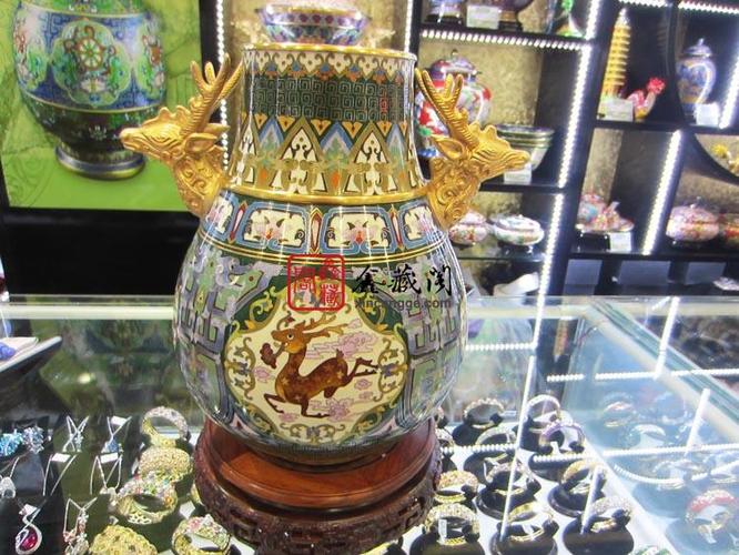 张向东大师作品景泰蓝鹿耳尊