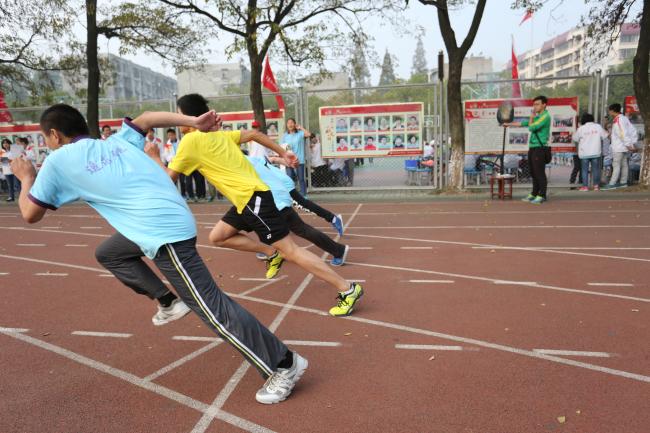 襄阳四中2015年秋季运动会落下帷幕