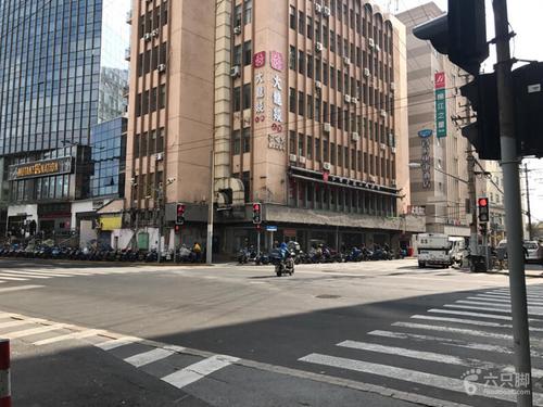 2018-11-22-徒步淮海东路,云南南路交叉口